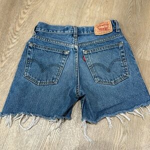 LEVIS cut off shorts!